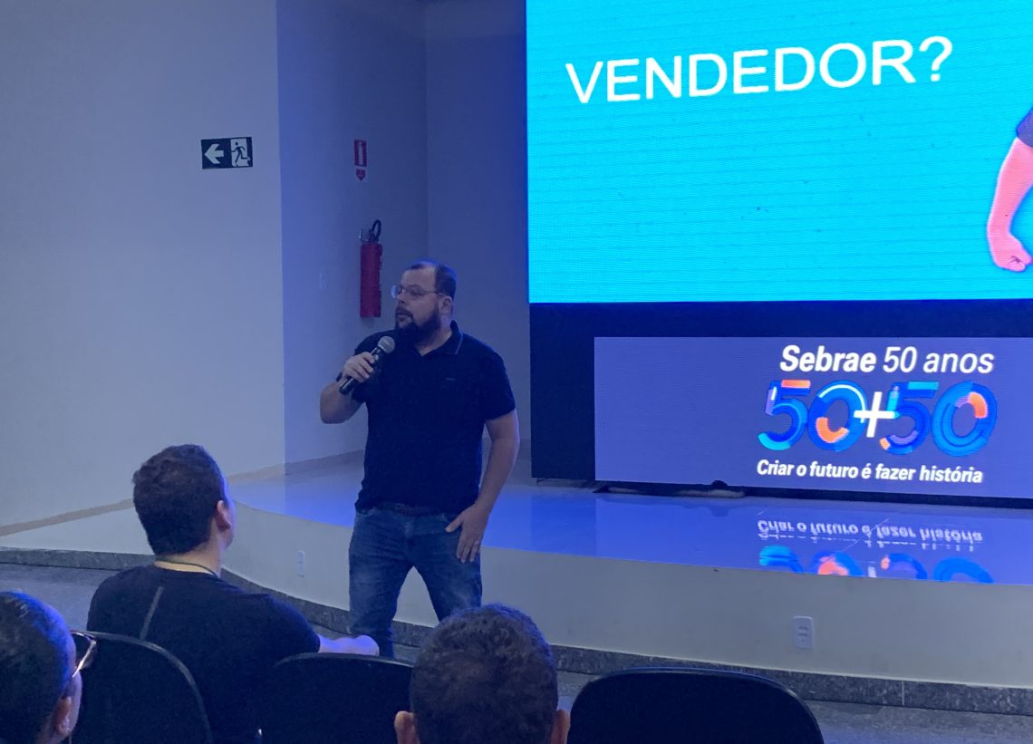 REALIZAÇÃO DA PALESTRA “O SUPER ATENDIMENTO” EM PARCERIA COM SEBRAE E PREFEITURA MUNICIPAL DE MACAÚBAS
